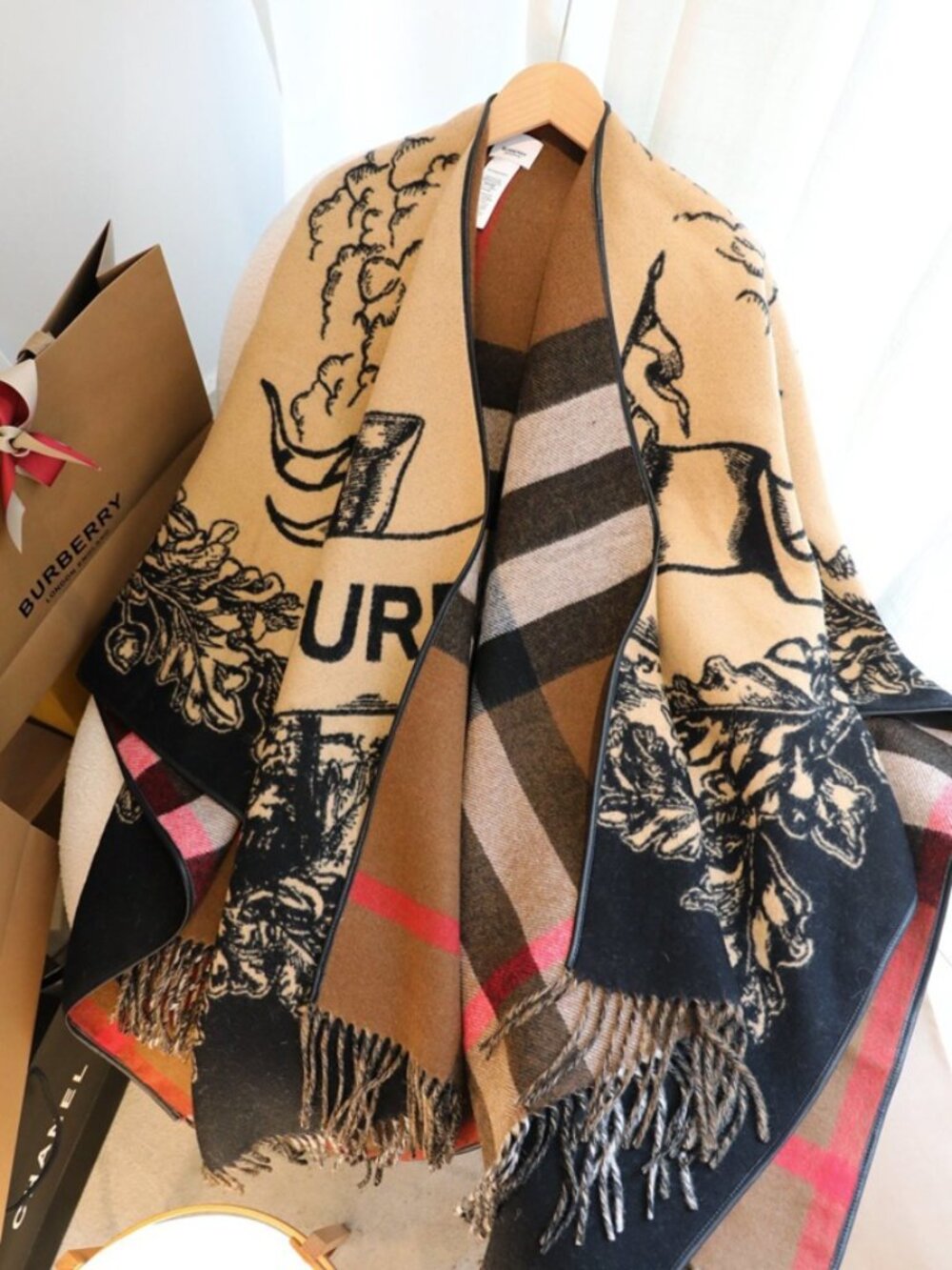 Burberry Knight Print Reversible Cape Shawl - Picture 4 of 9